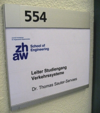 zhaw-tuerschild